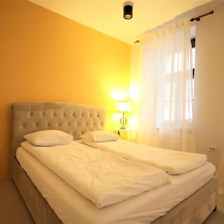 Apartment Old Town Apartments &