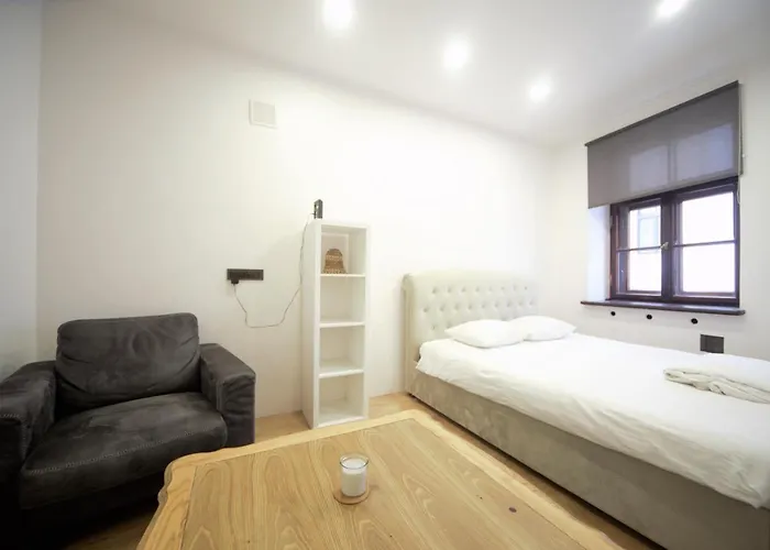 Dzīvoklis Old Town Apartments & *